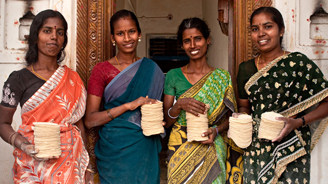 Indiska kvinnor – Hand in Hand